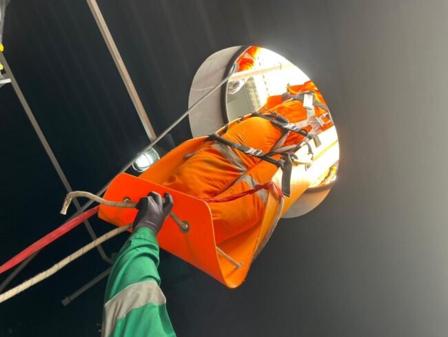 PETUGAS-K3-PENYELAMAT-RUANG-TERBATAS