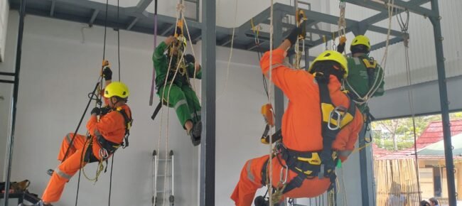 TENAGA-KERJA-PADA-KETINGGIAN-TINGKAT-I-1-scaled